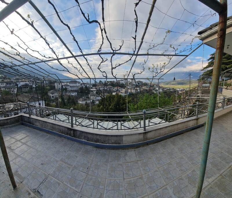 Your Home Away From Home! Gjirokastër Exteriér fotografie